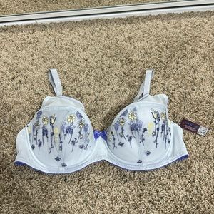 NWT Floral Adore Me Bra
